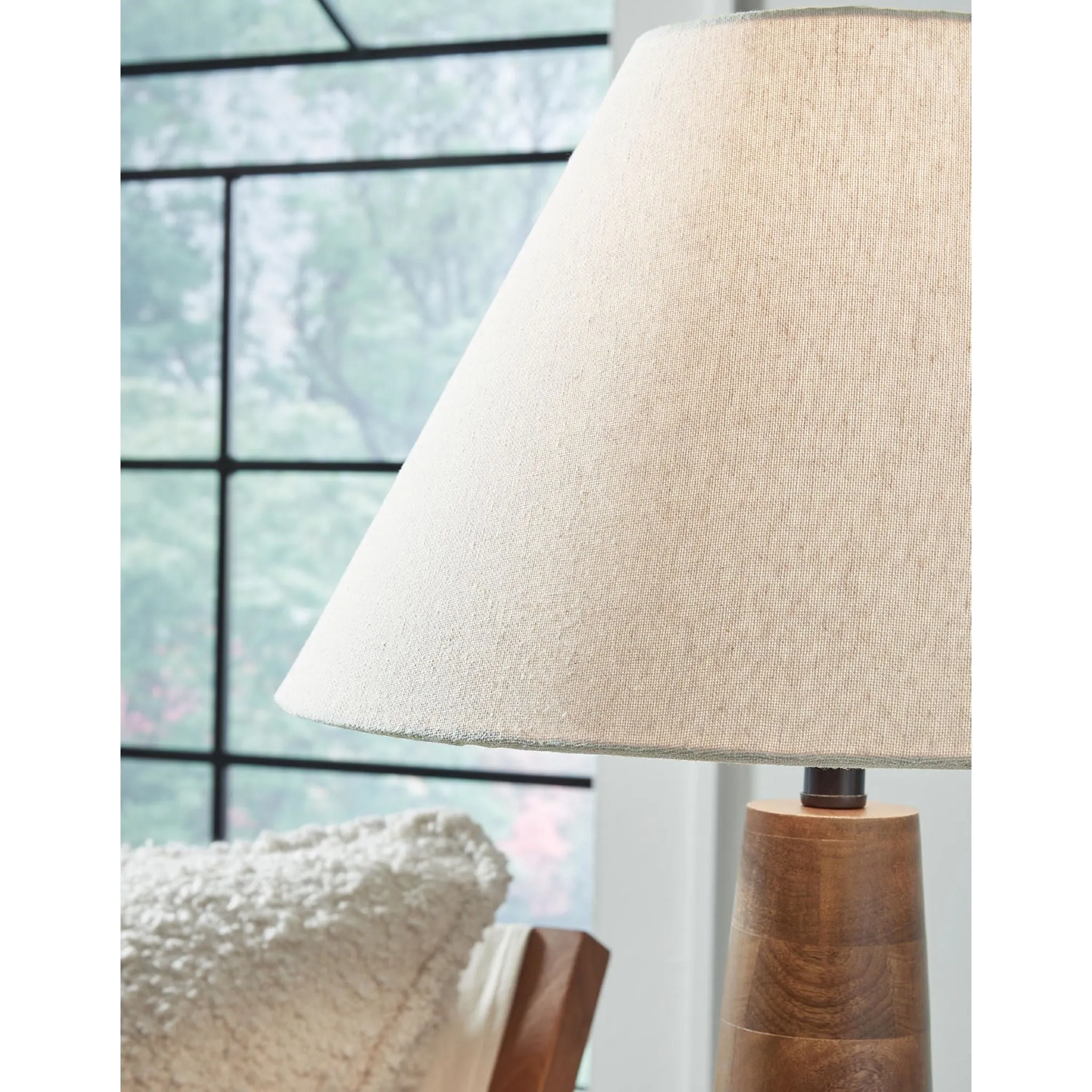 Danset Table Lamp (Single)
