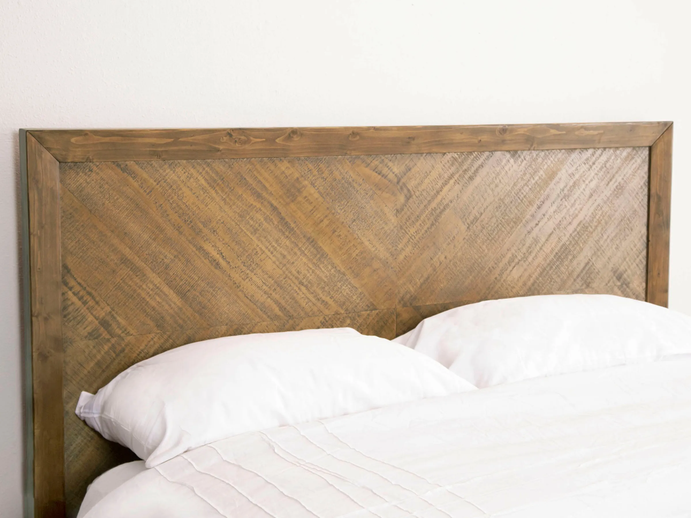 Retro Wood 3-pc Bedroom Set
